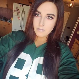 Meet your Posher, Falicia